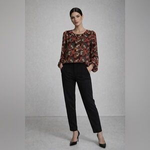 Mine Geometrical Zipper Back Top, size medium.